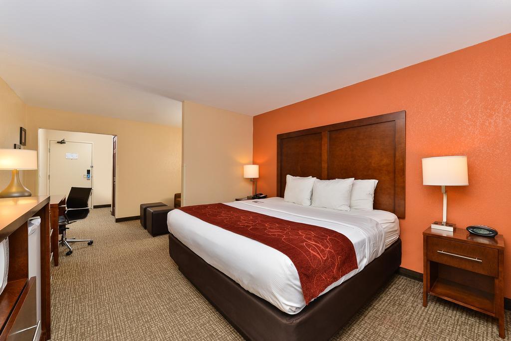 Comfort Suites Omaha Northwest Εξωτερικό φωτογραφία