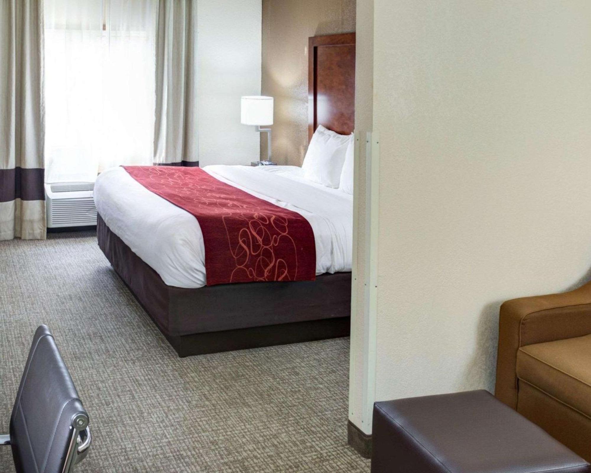 Comfort Suites Omaha Northwest Εξωτερικό φωτογραφία